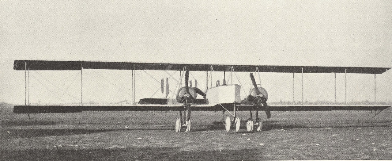 Vista del Bombardiere biposto Ca 31. 1914 [Achivio fotografico Gianni Caproni, Museo dell'Aereonautica (Trento)]